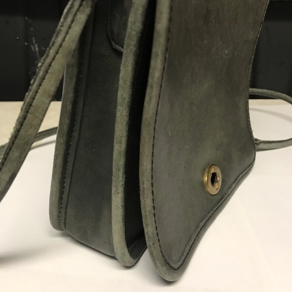 SOLD‼️Coach/vintage/leather/Crossbody Bag - Picture 3 of 8